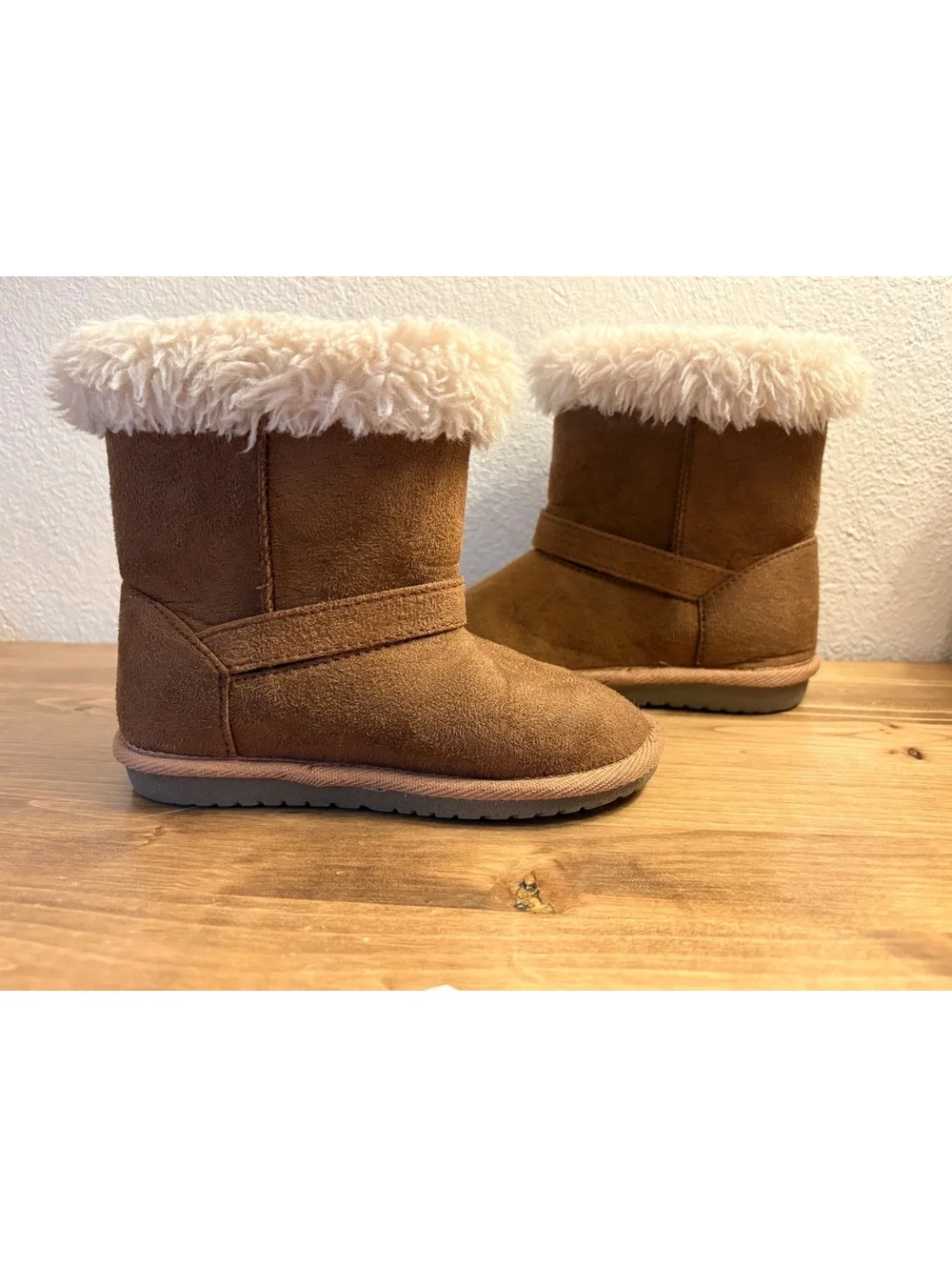 Children’s Place Brown Faux Fur Lined Winter Boots Size 9 Toddler